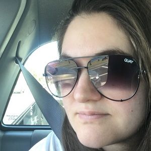 Meet your Posher, Caitlin